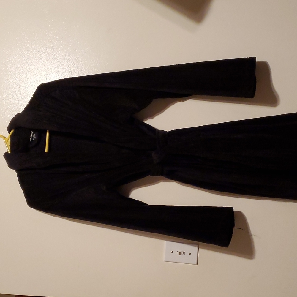 Joe Boxer plush robe (unisex)